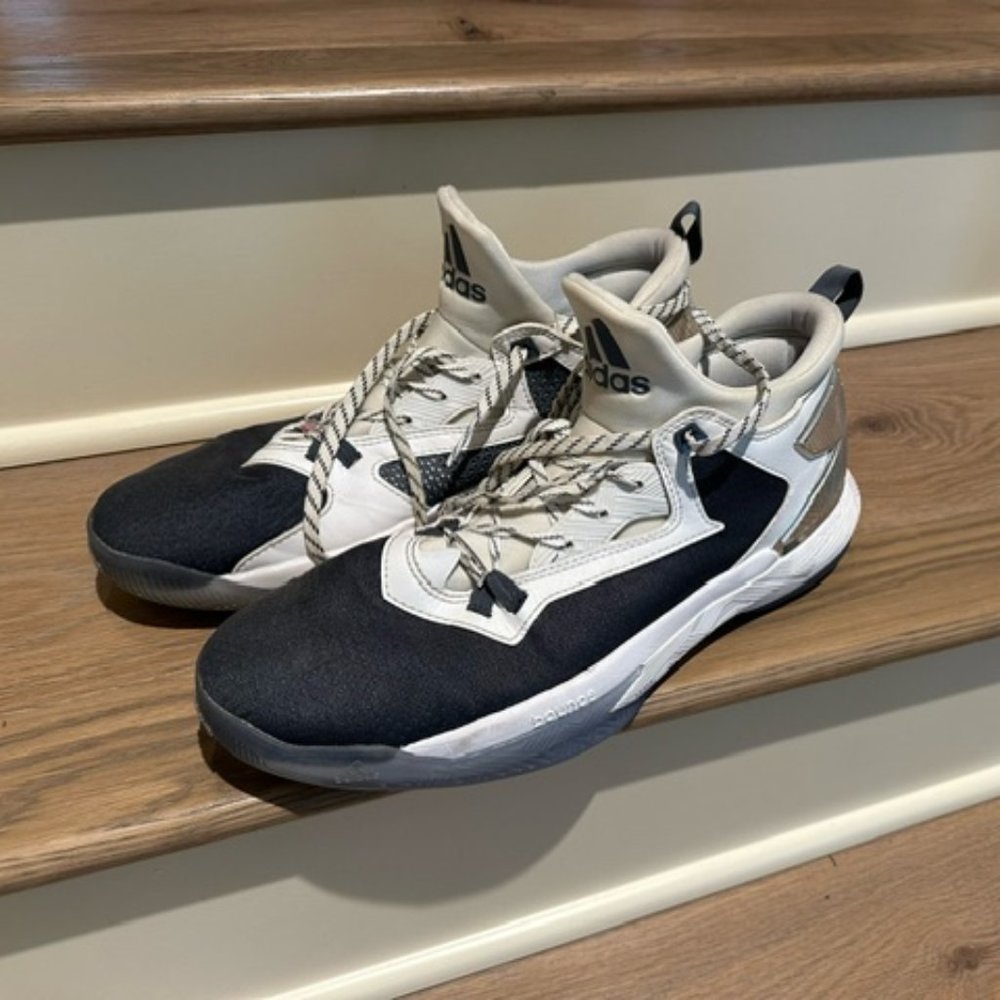 Adidas Damian Lillard Bounce  Size11.5
